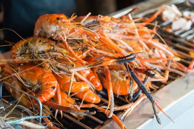 karides ızgara yakılır.