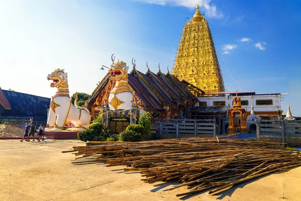 สถานที่ศักดิ์สิทธิ์ทางพุทธศาสนา, ซังคลาบุรี, ประเทศไทย — ภาพถ่ายสต็อก