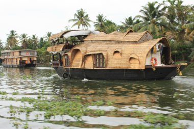 kerala önemsizden teknesinde