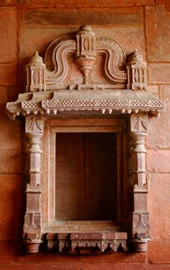 fatehpur sikri oyma cephe duvar