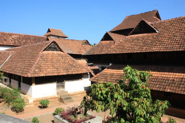 Kerala arquitetura do palácio padmanabhapuram — Fotografia de Stock
