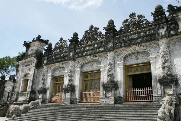 Túmulo do Imperador Khai Dinh — Fotografia de Stock