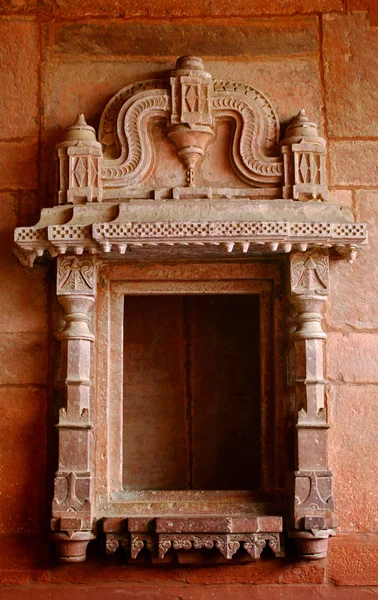 Carving gevel muur op fatehpur sikri — Stockfoto