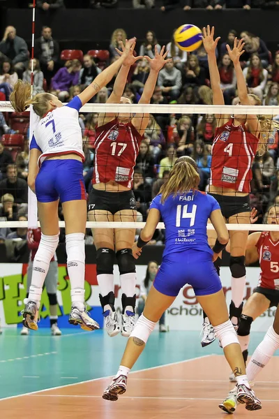 Partita di pallavolo — Foto Stock