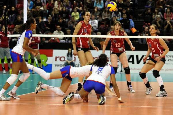 Volleyball game — Stock Photo, Image