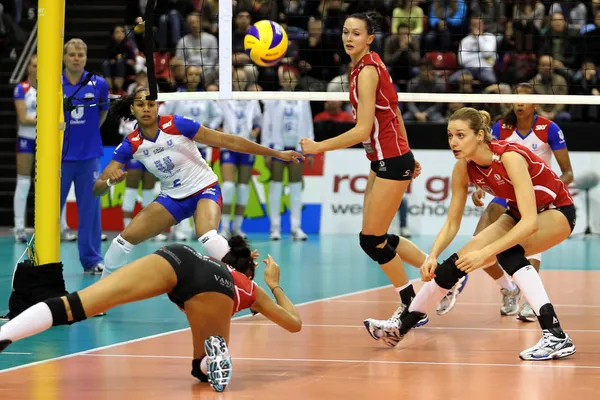 Partita di pallavolo — Foto Stock