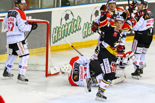 Hockey sobre hielo —  Fotos de Stock