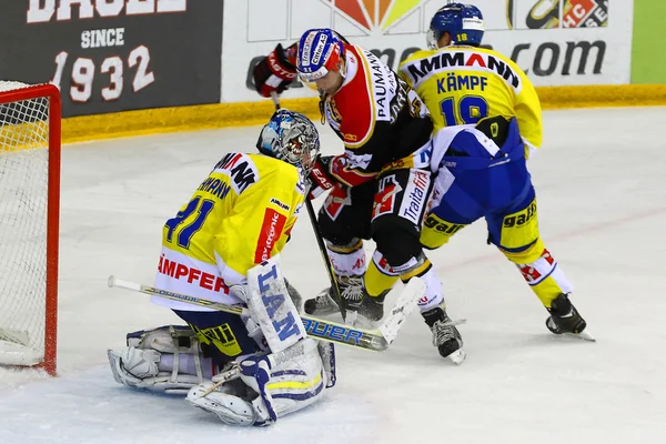 Juego de hockey sobre hielo — Foto de Stock