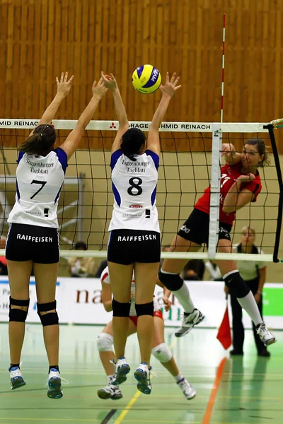 Partita di pallavolo — Foto Stock