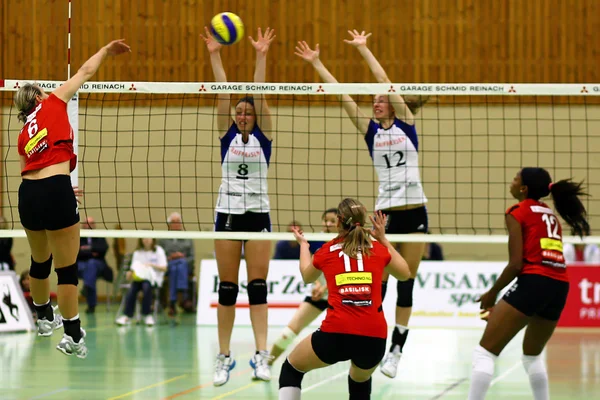 Jogo de voleibol — Fotografia de Stock