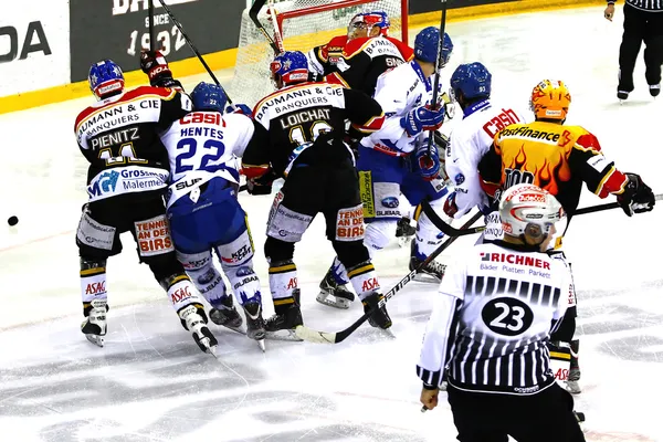 Juego de hockey sobre hielo — Foto de Stock