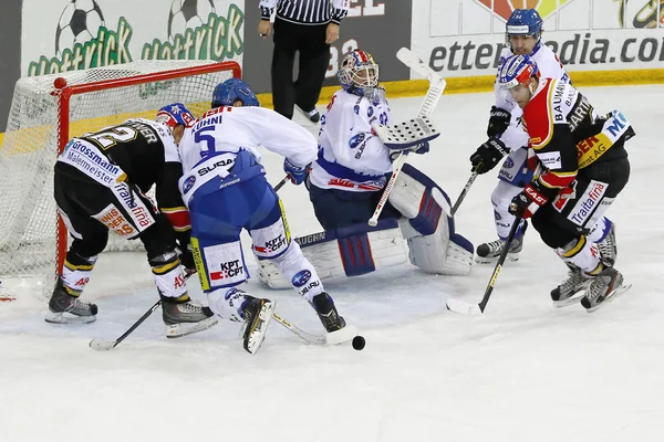 Juego de hockey sobre hielo — Foto de Stock