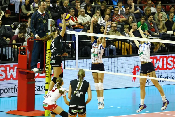 Partita di pallavolo — Foto Stock