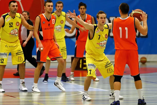 Jogo de basquete — Fotografia de Stock