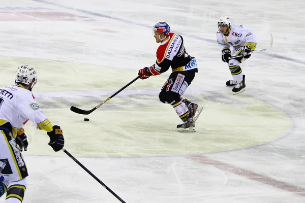 Juego de hockey sobre hielo — Foto de Stock