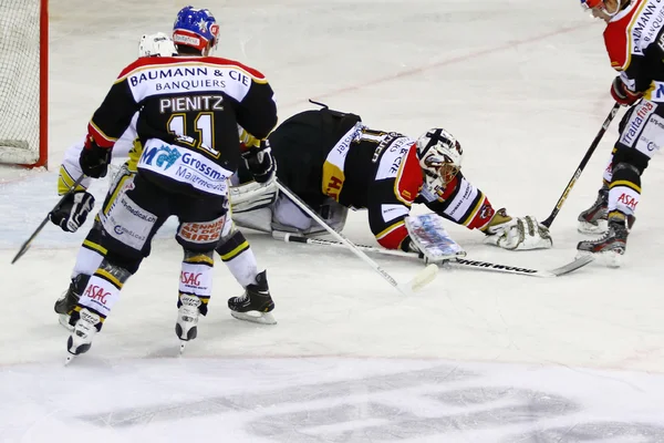 Juego de hockey sobre hielo — Foto de Stock