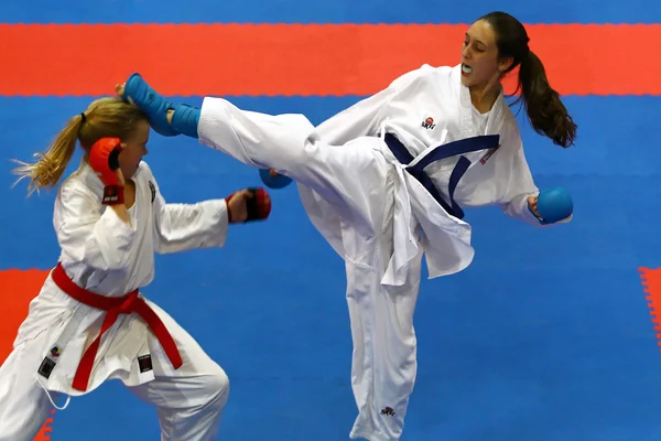 Karate strijders in actie — Stockfoto