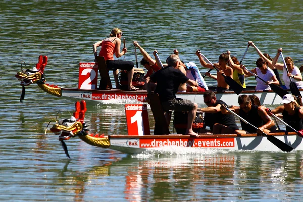 Barca del drago corsa — Foto Stock