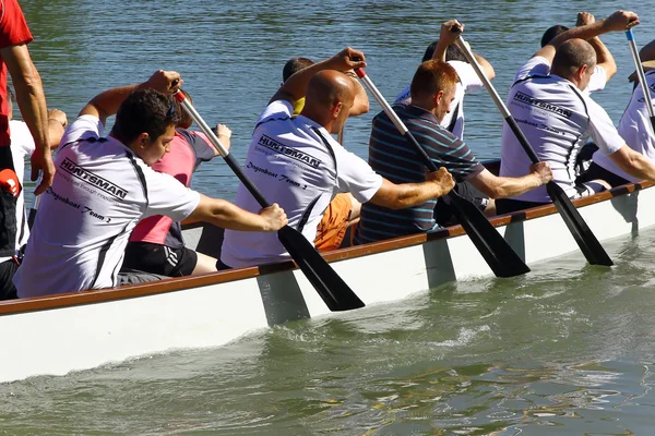 Dragão barco de corrida — Fotografia de Stock