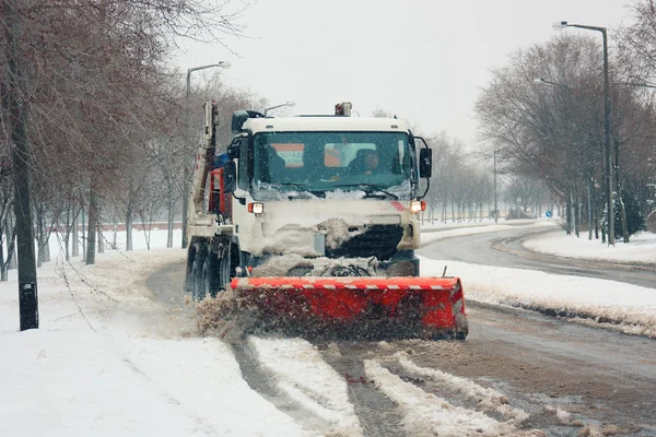Sněžný čištění ulice — Stock fotografie