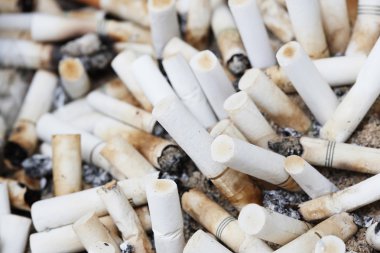 sigara izmaritleri