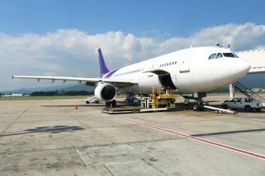 uçak yükleme - uçuş için hazırlanıyor