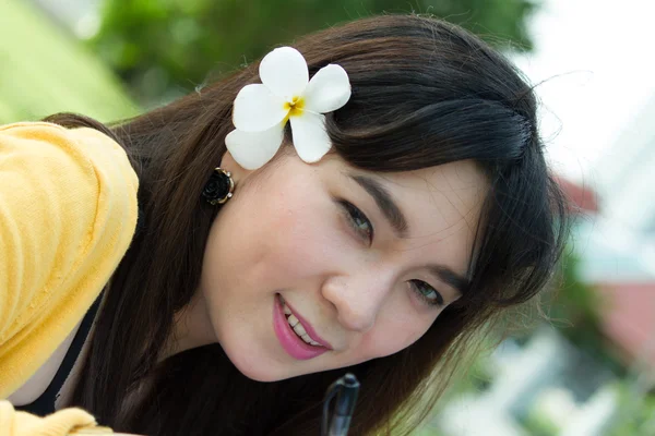 Portrait of young Asian woman — Stock Photo, Image