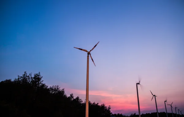 Ökostrom, Windräder — Stockfoto