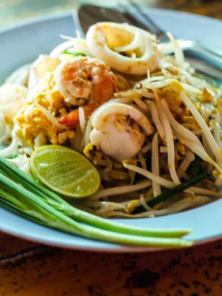 Comida tailandesa Pad thai — Foto de Stock