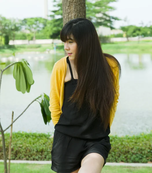 Retrato de mujer asiática joven —  Fotos de Stock