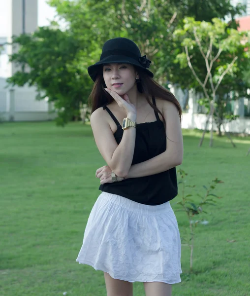 Portrait of young Asian woman — Stock Photo, Image