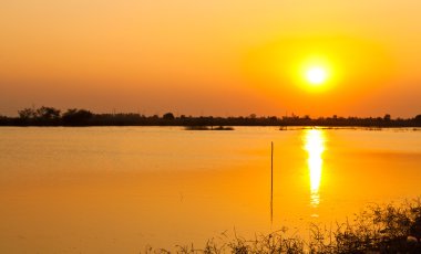 güzel kırmızı günbatımı