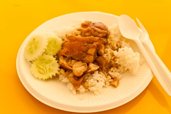 タイ料理は名チキンとご飯 — ストック写真