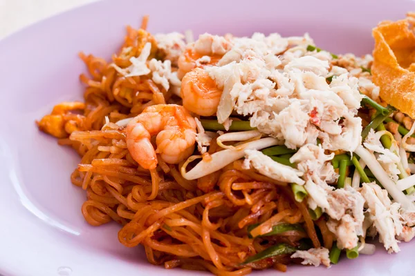 Thai food Pad thai , Stir fry noodles with shrimp — Stock Photo, Image