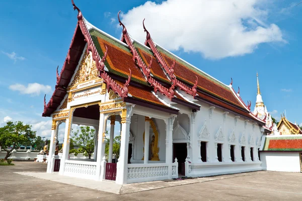 Budismo templo de los más bellos de Tailandia . — Foto de Stock