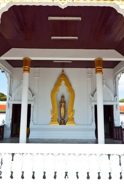 Golden buddha statue of thailand — Stock Photo, Image