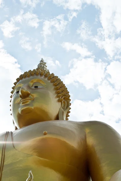 Estátua de buda dourada da Tailândia — Fotografia de Stock