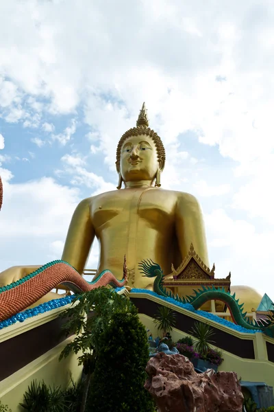 Estatua de oro buddha de Tailandia — Foto de Stock