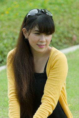 Genç Asyalı kadın portresi