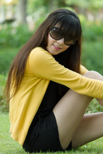 Portrait of young Asian woman — Stock Photo, Image