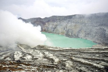 Kawah Ijen'de volkan, Endonezya