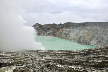 Kawah Ijen'de volkan, Endonezya