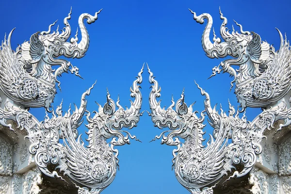 Kunstarchitektur des wat rong khun Tempels in Thailand — Stockfoto