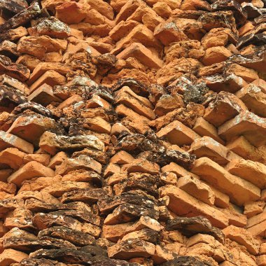 yaşlanma tuğla yığını