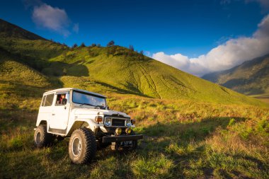 mount bromo kira turizm turistlere 4 x 4
