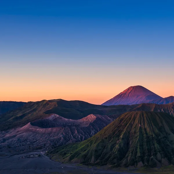 Volcanes del Monte Bromo en el Parque Nacional de Bromo Tengger Semeru — Foto de Stock