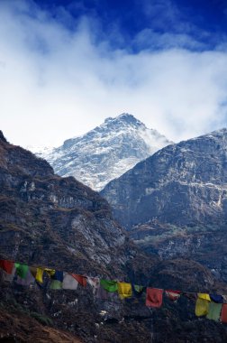 kar dağ: sikkim, India, mavi gökyüzü ile