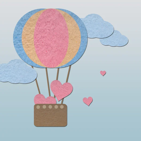 在天空的气球关爱之心 — 图库照片