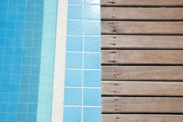 Motif en bois et fond de piscine — Photo