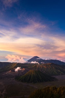 Mount bromo volkanlar bromo tengger semeru Milli Parkı